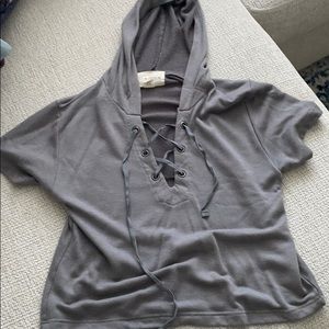 Short sleeve hooded shirt